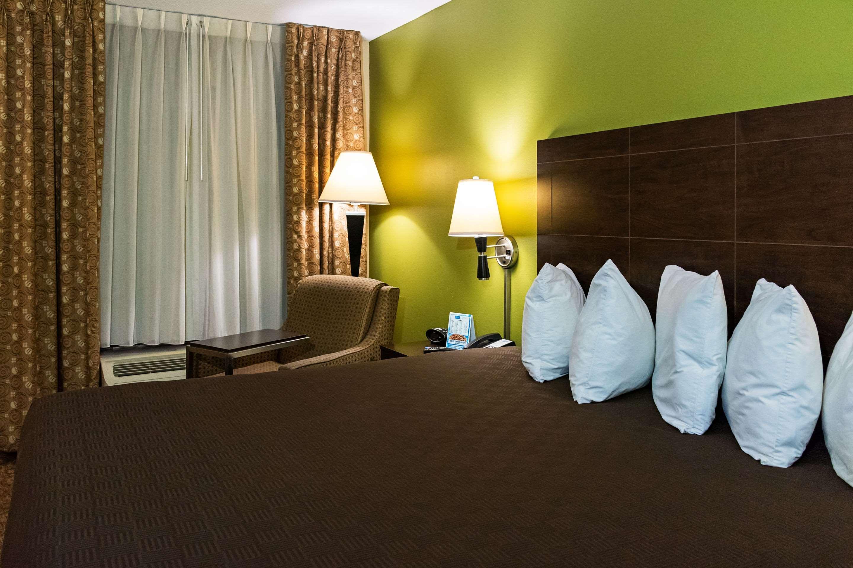 Rodeway Inn & Suites Clarksville Luaran gambar