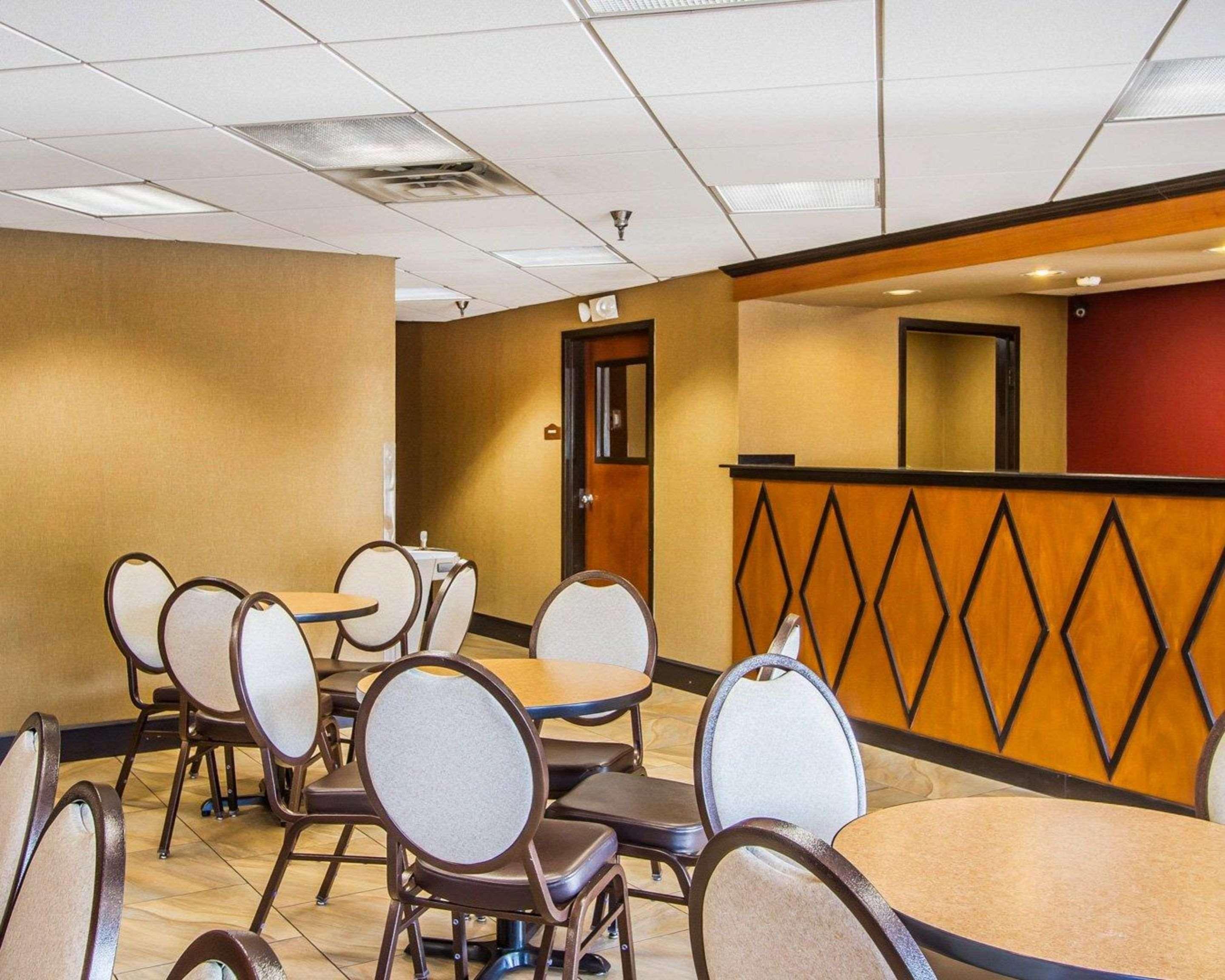 Rodeway Inn & Suites Clarksville Luaran gambar