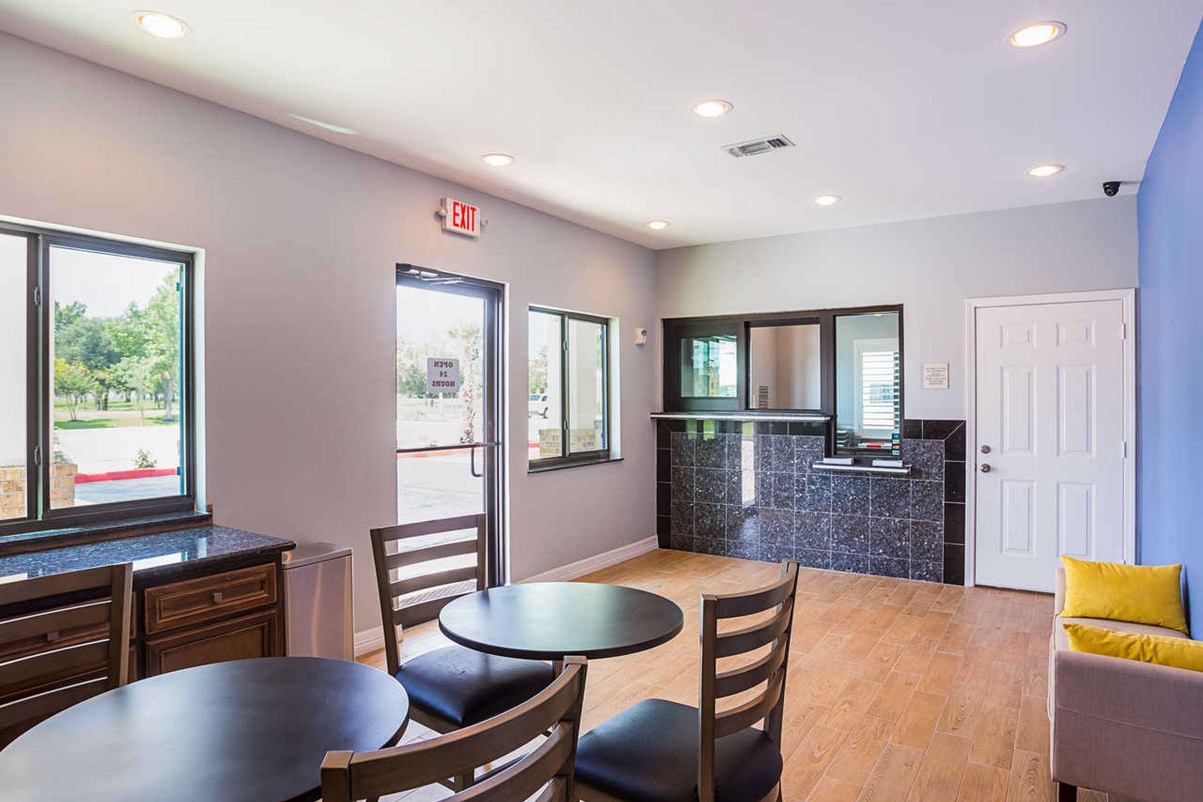 Rodeway Inn & Suites Clarksville Luaran gambar