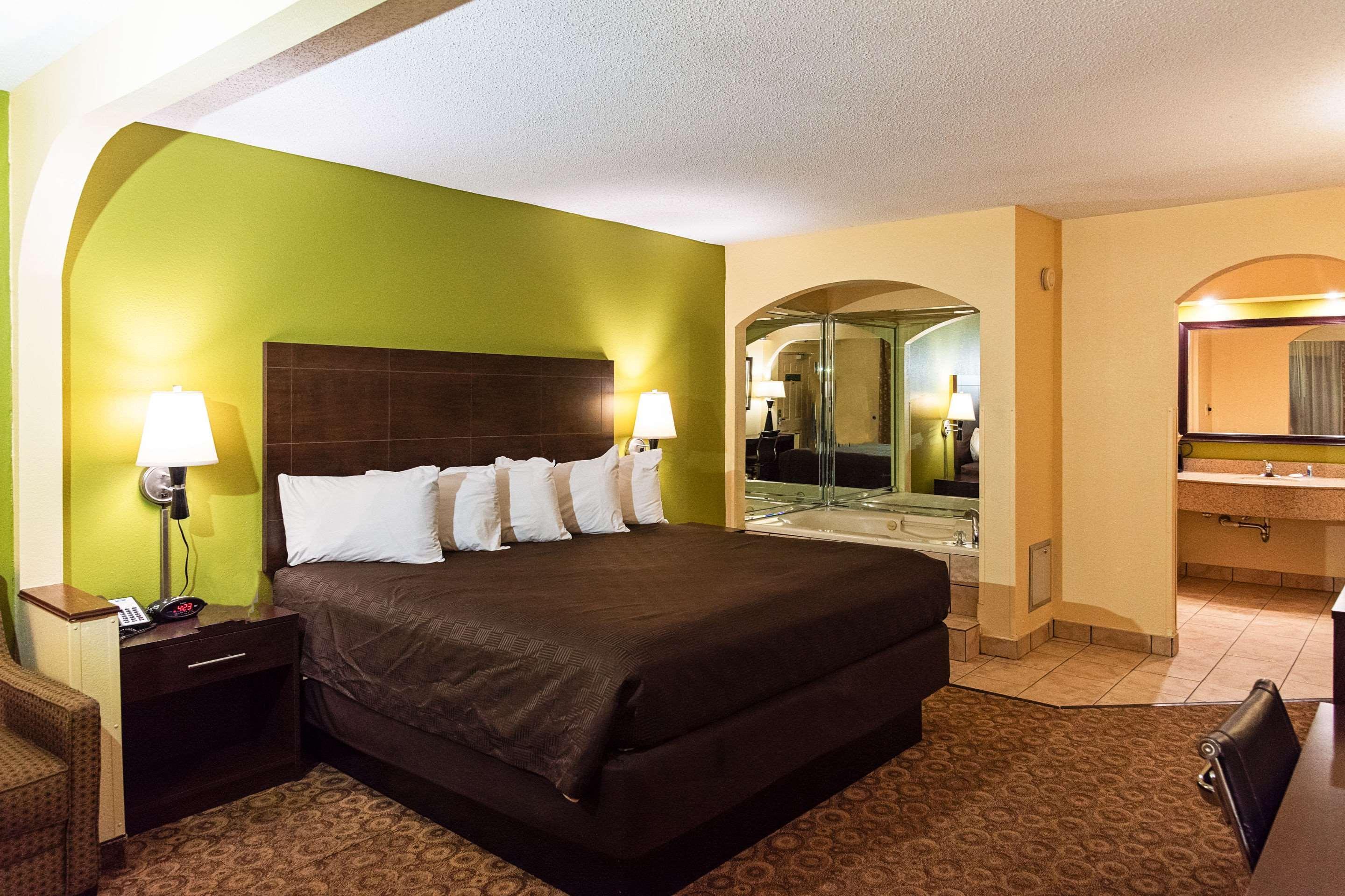Rodeway Inn & Suites Clarksville Luaran gambar