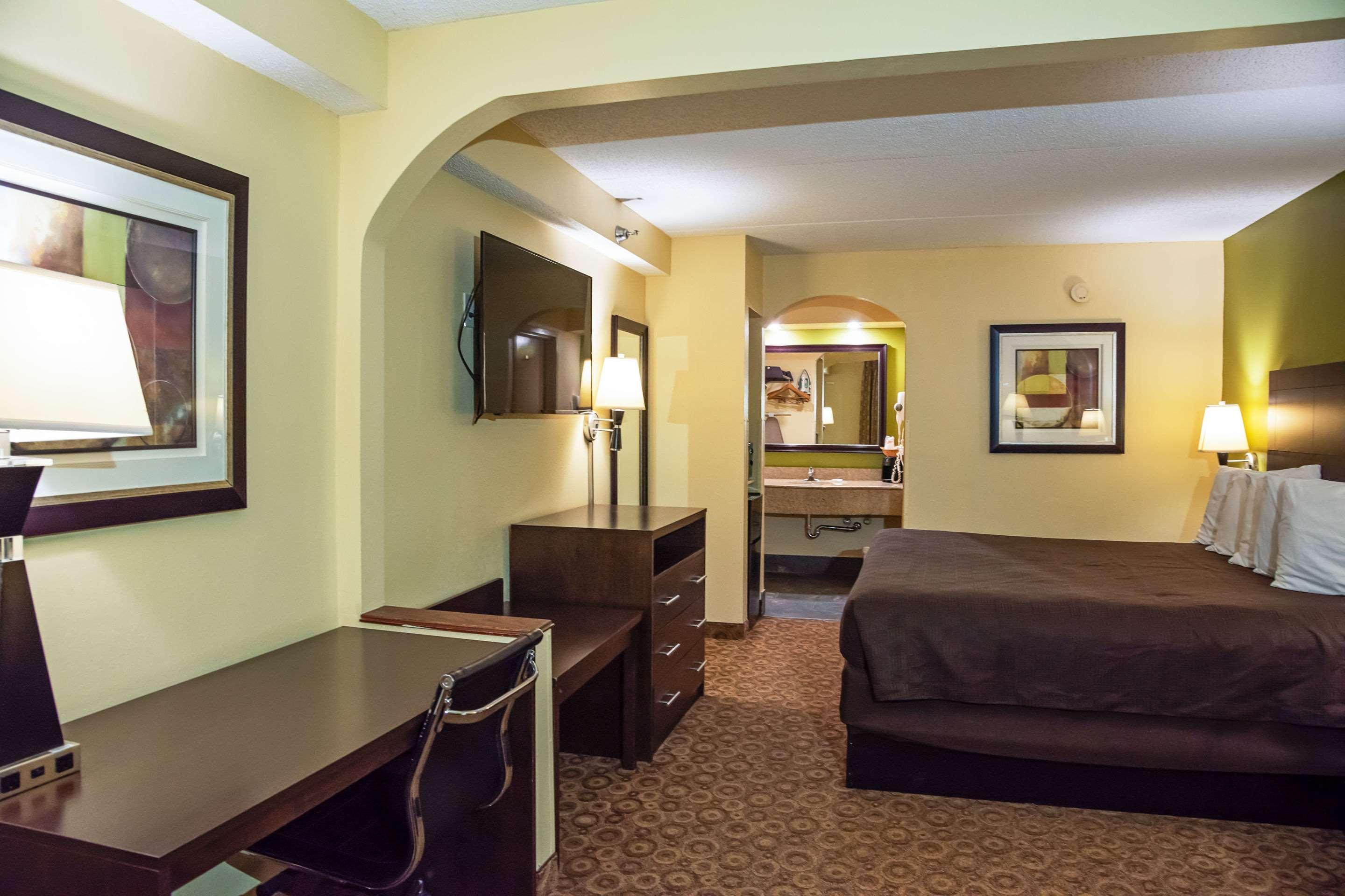 Rodeway Inn & Suites Clarksville Luaran gambar