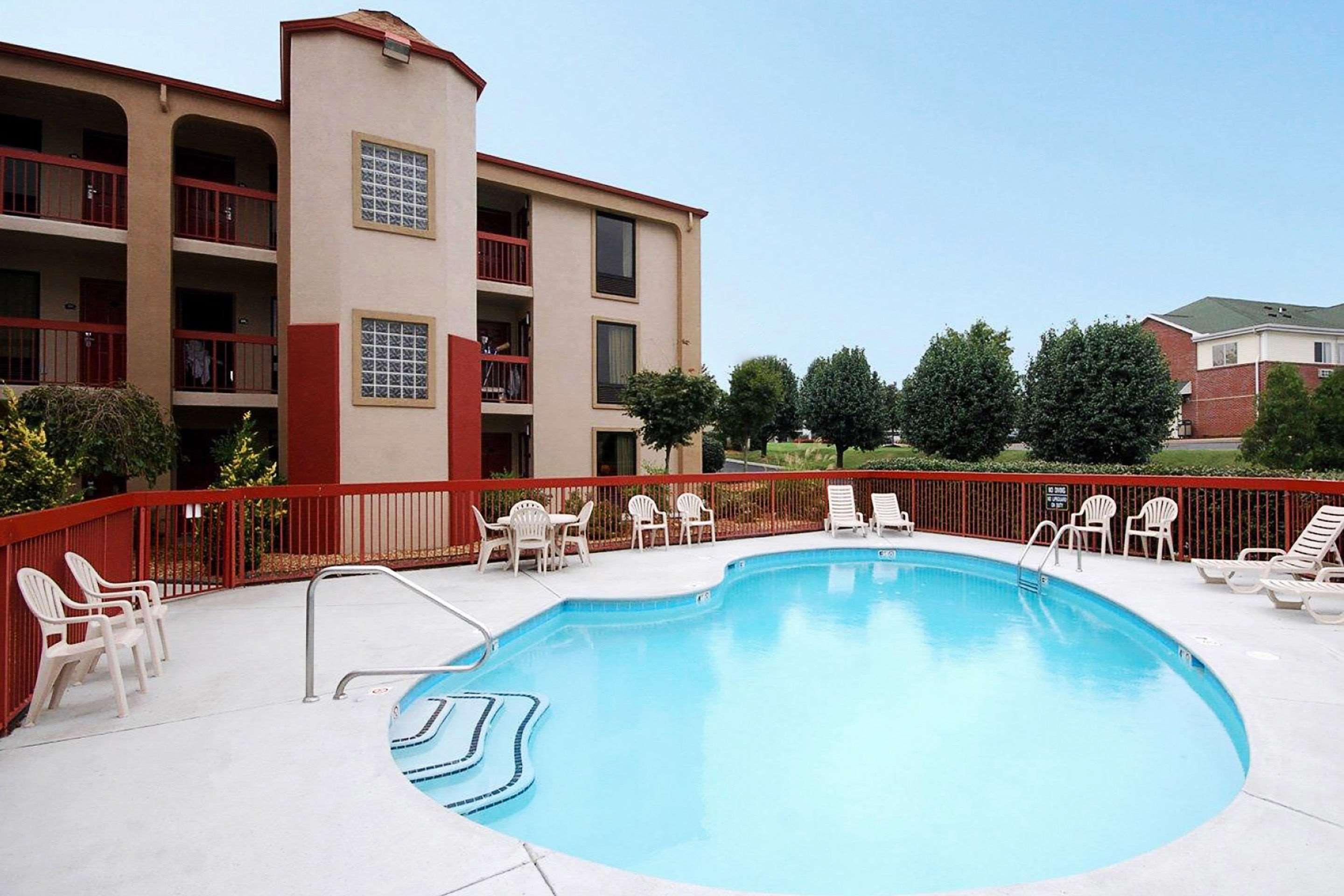 Rodeway Inn & Suites Clarksville Luaran gambar