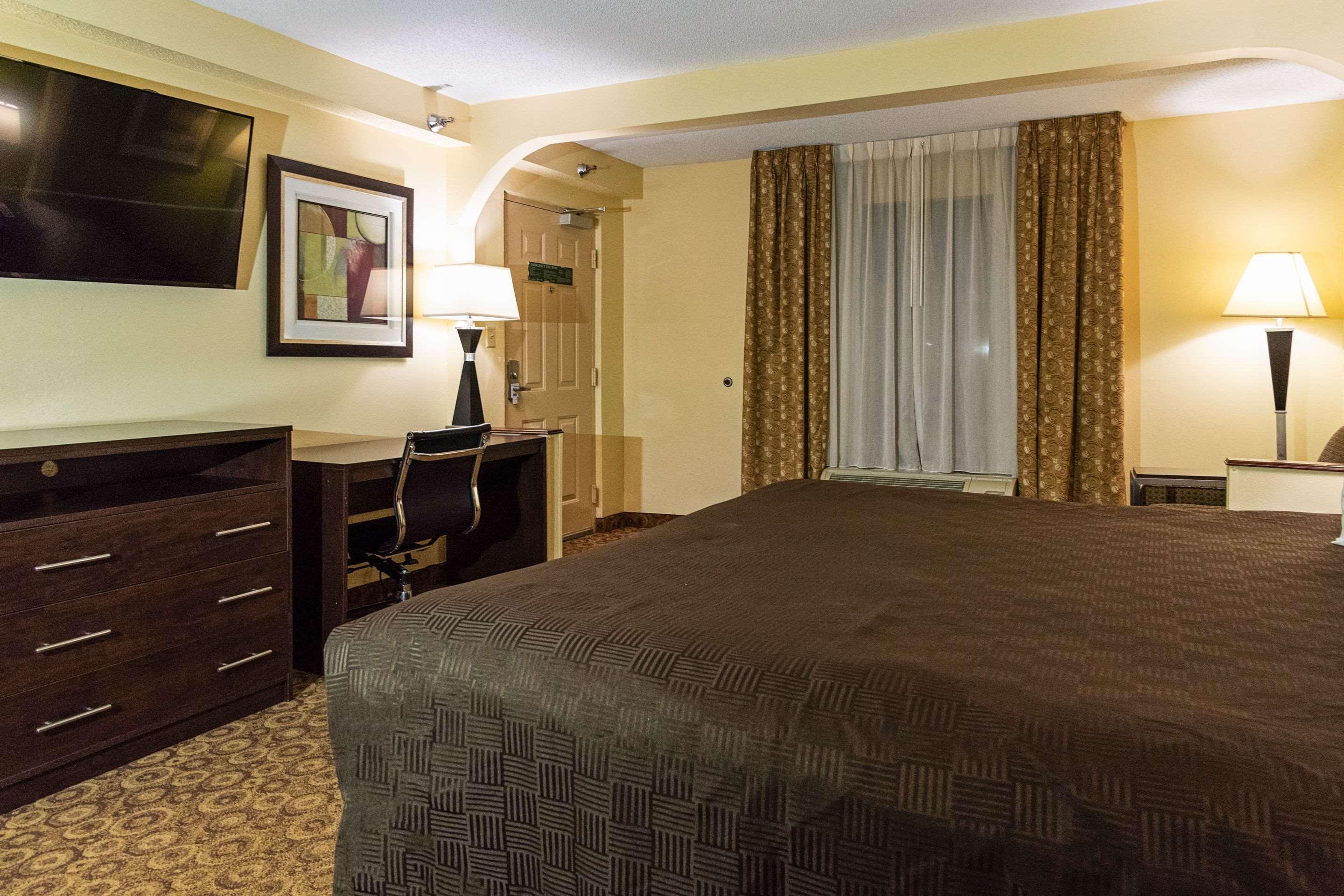 Rodeway Inn & Suites Clarksville Luaran gambar