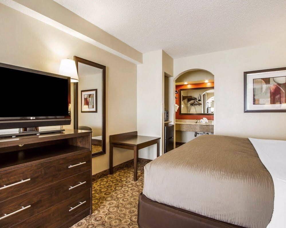 Rodeway Inn & Suites Clarksville Luaran gambar