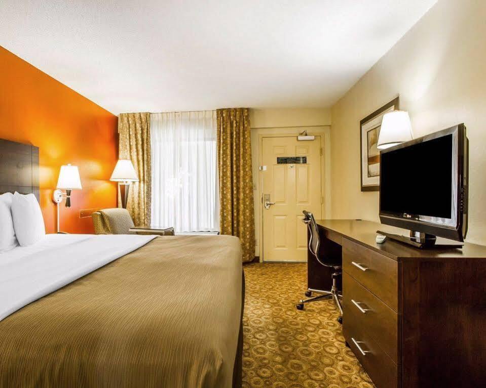 Rodeway Inn & Suites Clarksville Luaran gambar