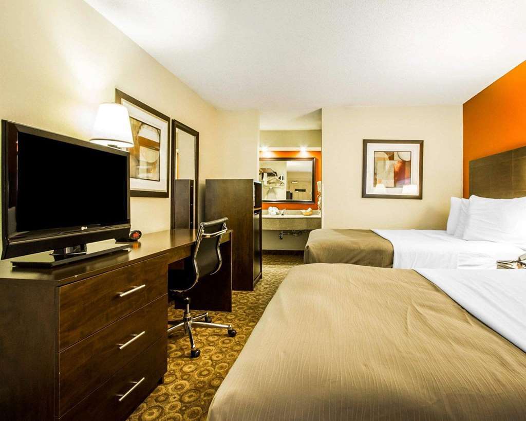 Rodeway Inn & Suites Clarksville Bilik gambar