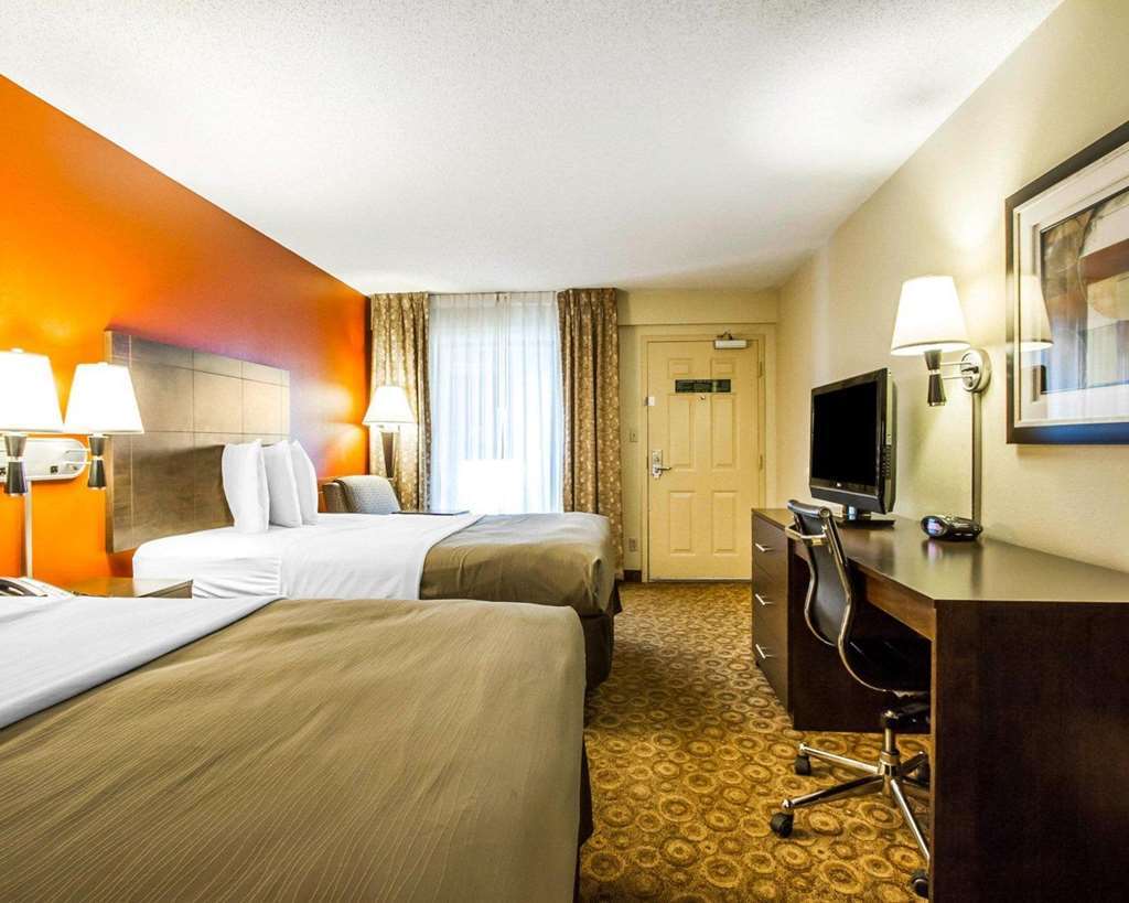 Rodeway Inn & Suites Clarksville Bilik gambar